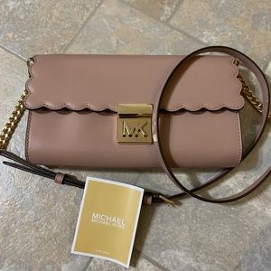 Michael kors pink rose gold crossbody leather bag